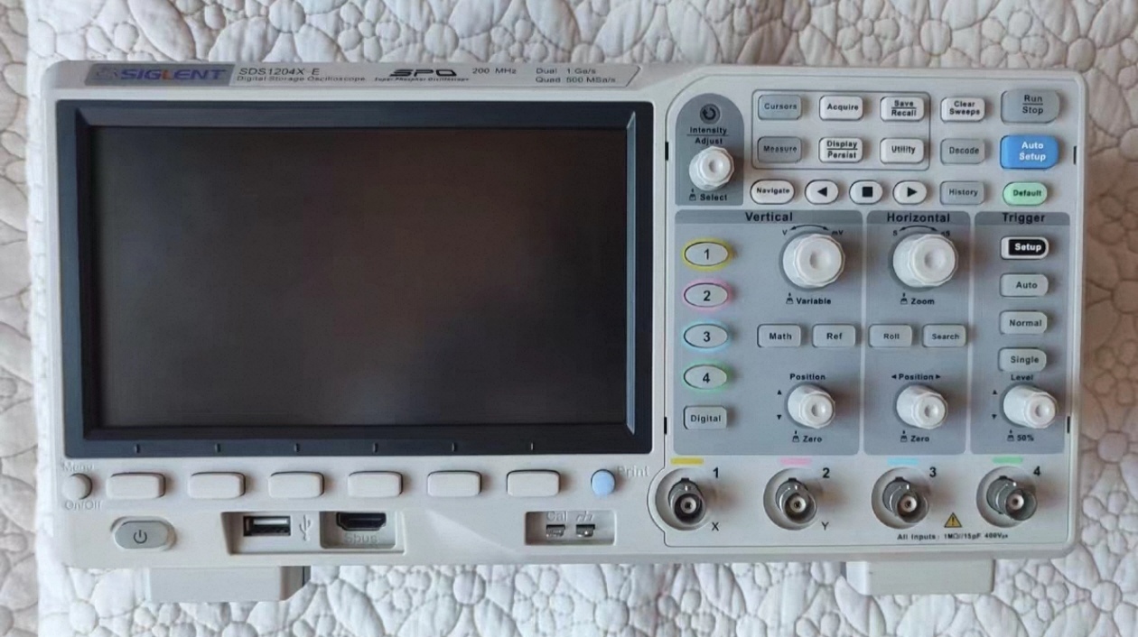 Цифровой осциллограф SIGLENT S – обзор и цена Digital Storage Oscilloscope 4 Channel 100Mhz